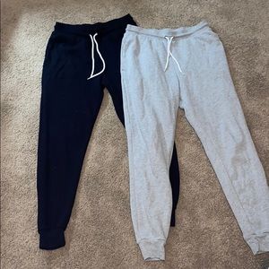 2 pairs oh sweatpants